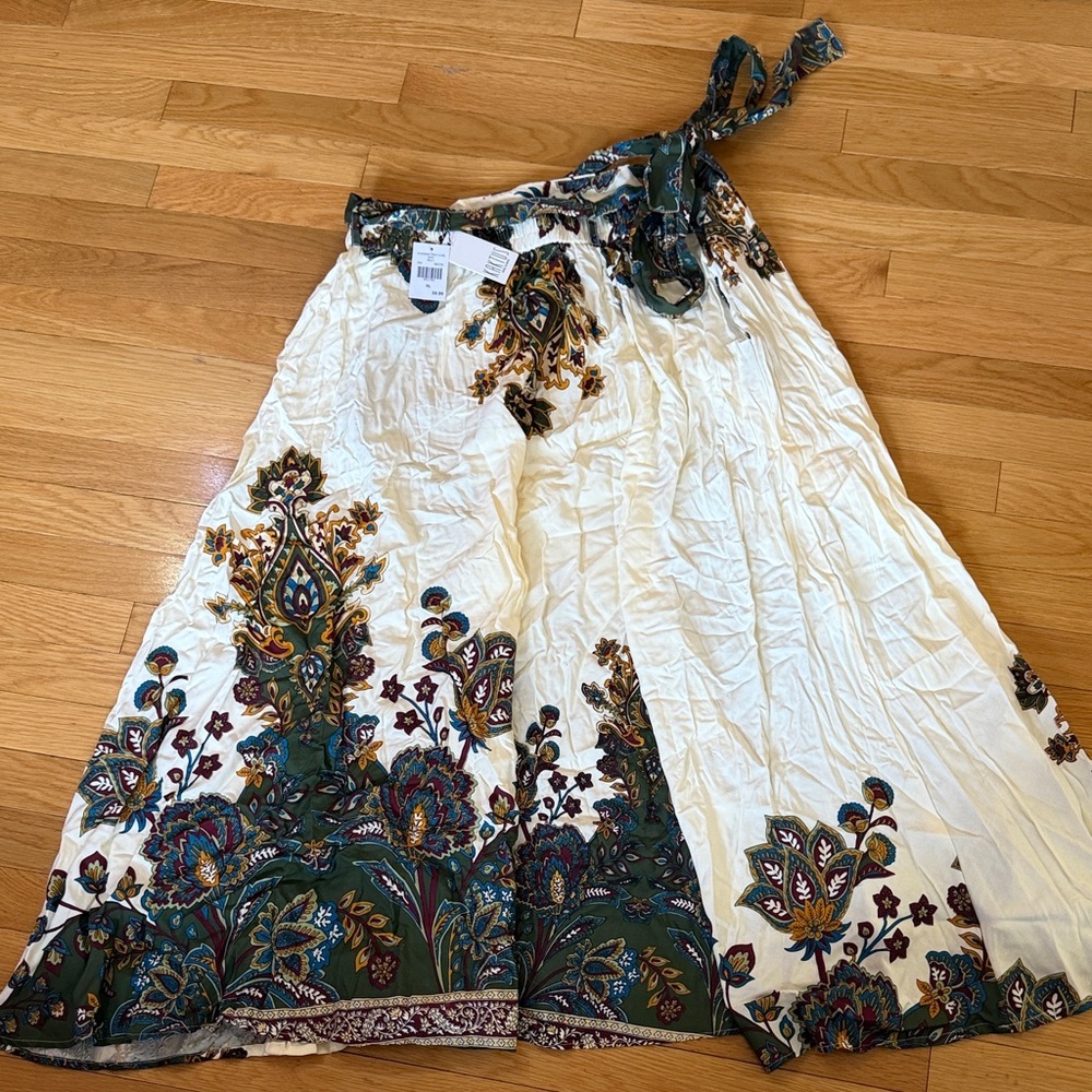 Kaktus White and Green A-Line Skirt